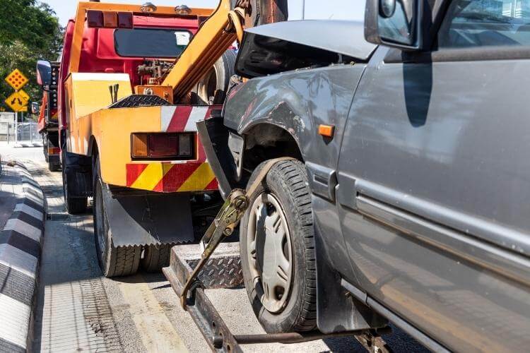 Break car towing