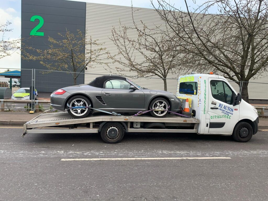 car towing on london roads