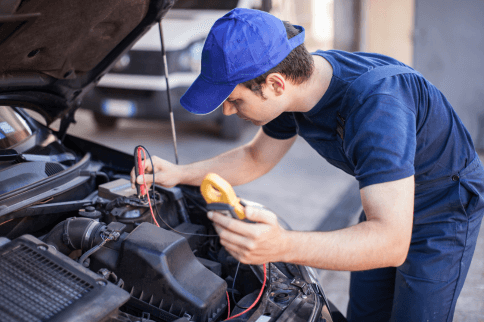 mechanic fixing car