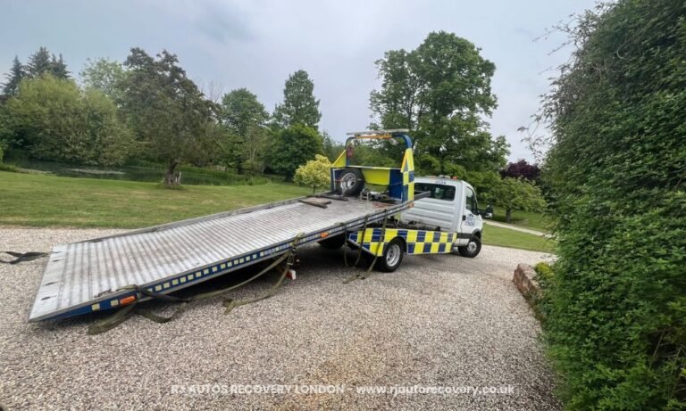 towing truck backside in london